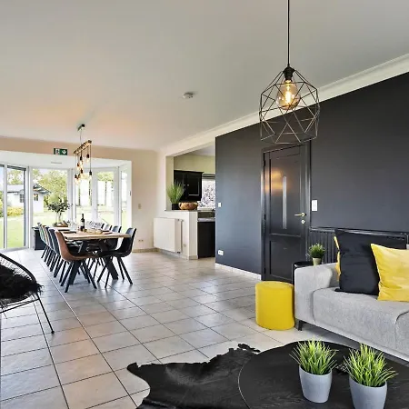 Holiday home Pleasant Holiday With Recreation