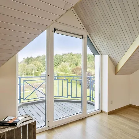 Holiday home Pleasant Holiday With Recreation Briahan