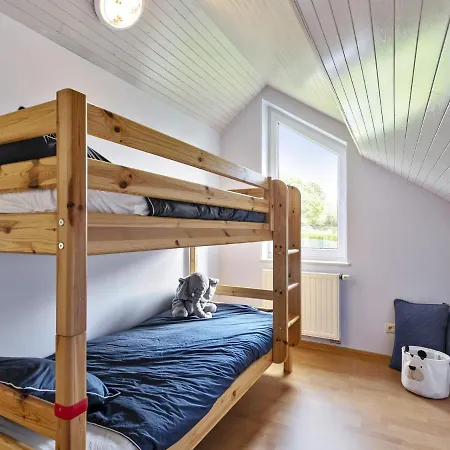 Holiday home Pleasant Holiday With Recreation *